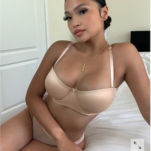 Savage X Fenty Honey Nude Core Microfiber Strapless Bra